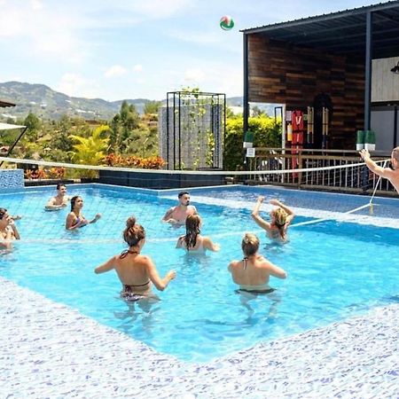 Happy Buddha Hostel & Lodge Guatapé Екстериор снимка
