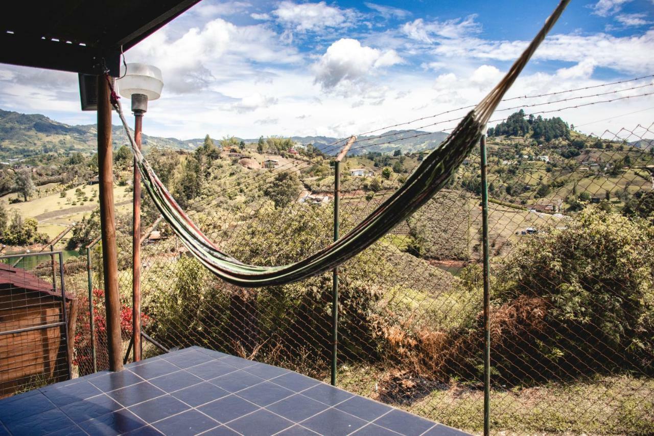 Happy Buddha Hostel & Lodge Guatapé Екстериор снимка